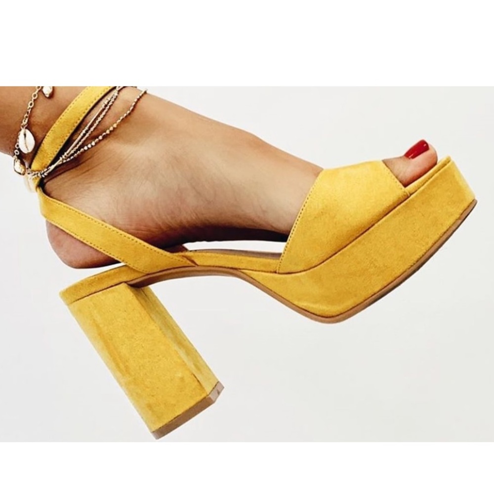 GoldenSun Feminine Timeless Chunky Rocker Platform - Picture 2 of 2